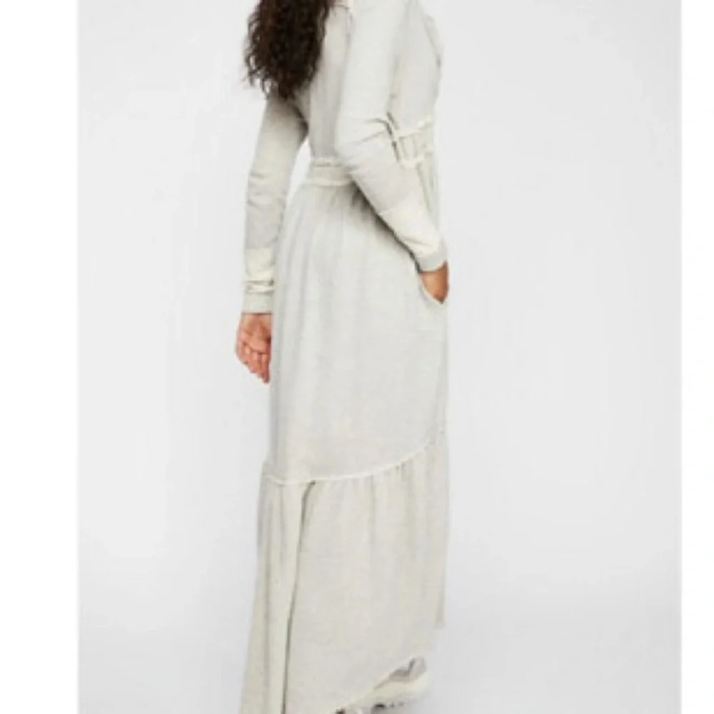 Free People Cozy Gray Knit Sweater - Picture 1 of 8